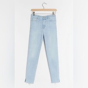 NWOT! CLOSED BAKER HIGH-RISE SKINNY JEANS Frayed Light Denim Summer Size 29